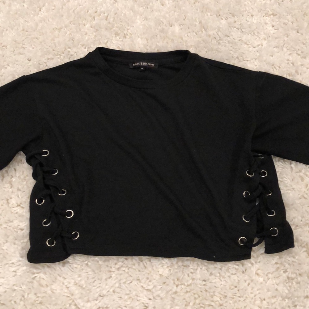 Crop top with laces on side